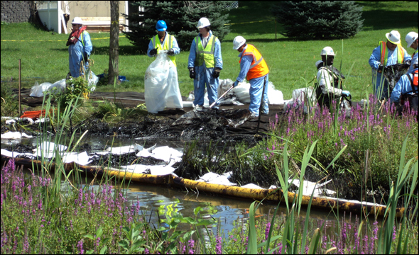 Tar Sands Oil Spill Michigan Kalamazoo River Pipeline Water Energy