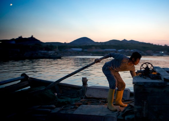 Click to enlarge. china fishing industry aquaculture fisherman fishermen