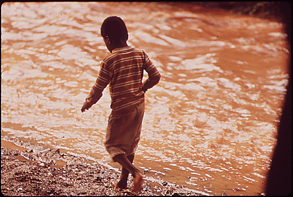 Click to enlarge. Clean Water Act, pollution, rivers, Project Documerica, EPA, Environmental Protection Agency