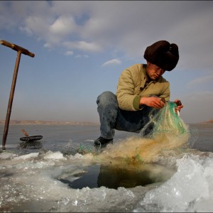 Faced with irrigation restrictions, many farmers in eastern Hebei Province look for other ways to make a living.