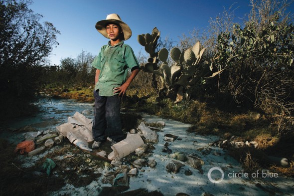 San Marcos Tlacoyalco Mexico Brent Stirton water drought Tehuacan sewage pollution garbage