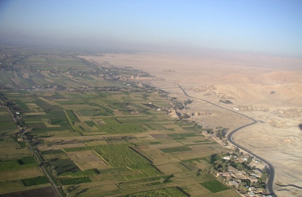 irrigation farming farm food desert egypt hostage terrorist water
