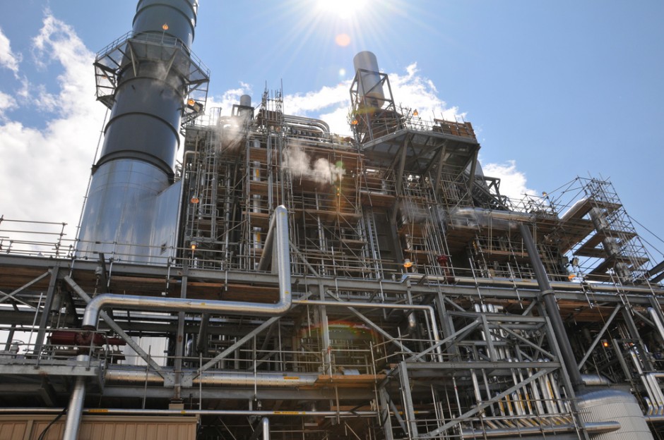 The Greenfield Energy Center in Courtright, Ontario, is a 422-megawatt natural gas fired power plant completed in 2008. Click image to enlarge.