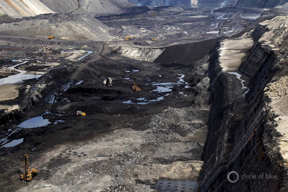 Gevra open-pit mine Coal India Southeastern Coalfields Ltd. Chhattisgarh coalbelt mining miner industry water food energy choke point circle of blue wilson center aubrey ann parker