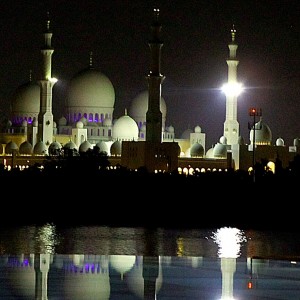The Sheik Zayed Grand Mosque in Abu Dhabi, completed in 2007, is large enough to hold 40,000 worshippers.