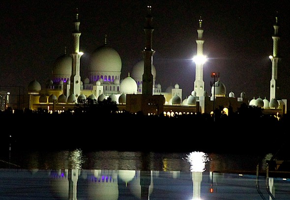 The Sheik Zayed Grand Mosque in Abu Dhabi, completed in 2007, is large enough to hold 40,000 worshippers.