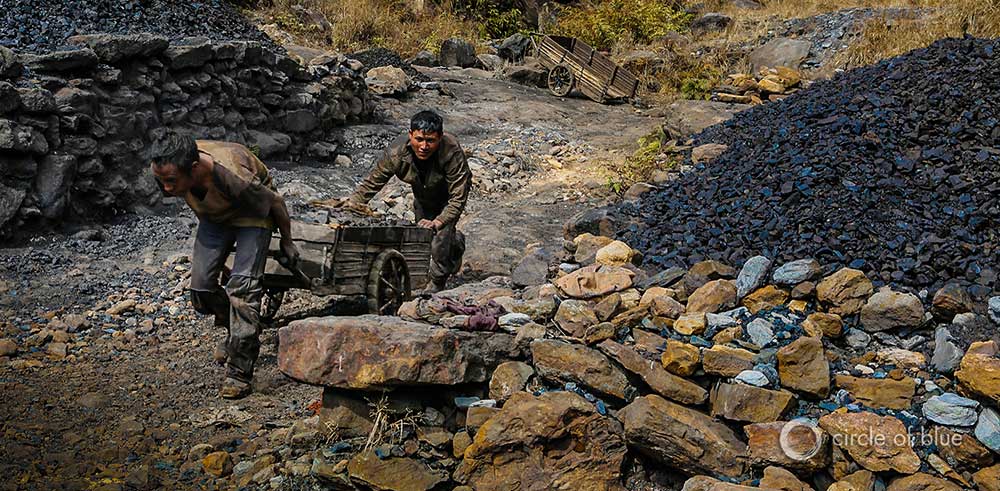 India pushes its coal mining sector to produce as much coal as it can. In Meghalaya, a two-man team takes three hours to fill a cart with coal valued at around $US 2.