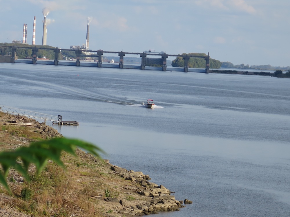 Evansville Indiana locks Ohio River river transportation
