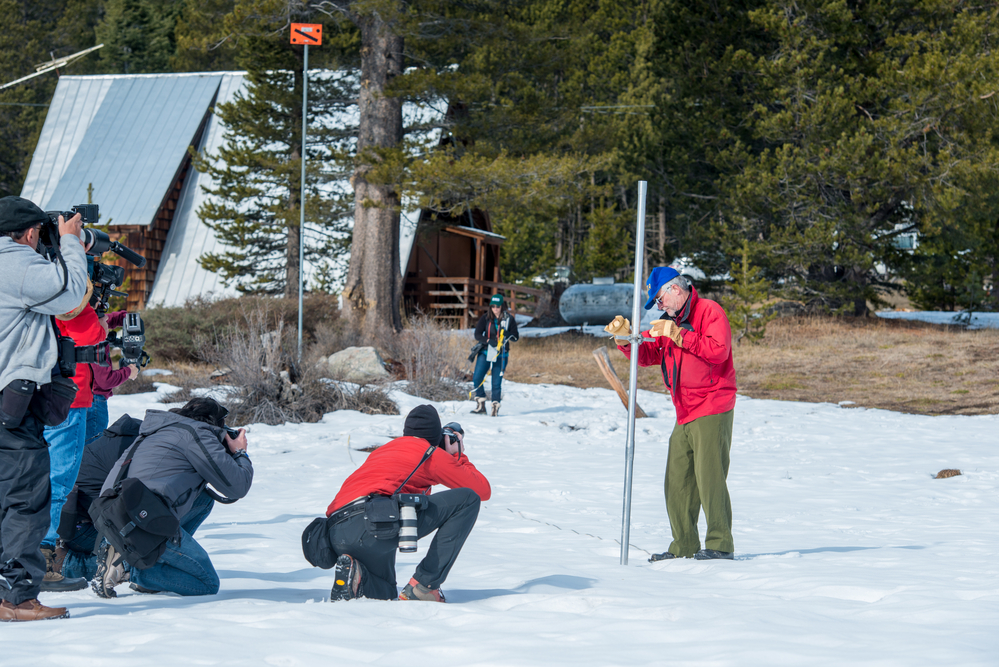 California drought snowpack DWR snow survey January 2015 water supply