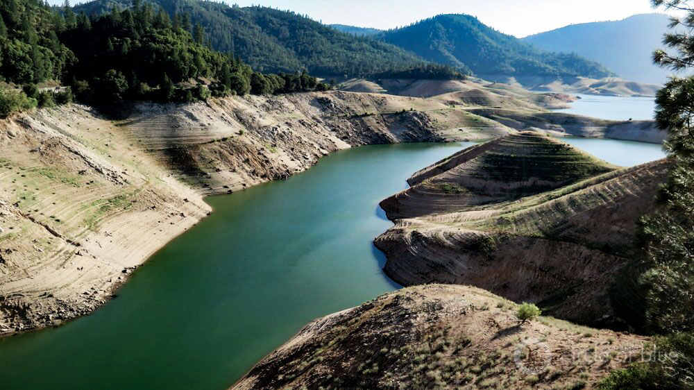 Lake Oroville dam California drought reservoir level