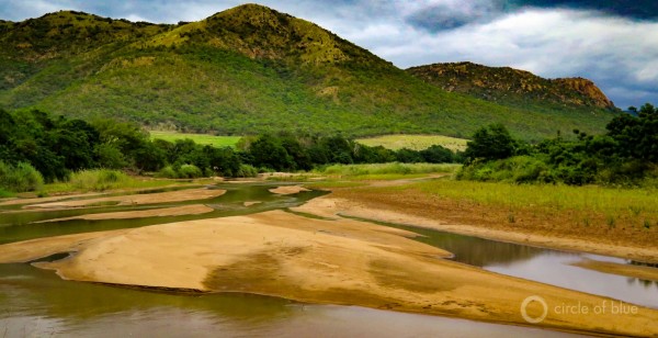 2016-01-South-Africa-1-KSchneider_Pongola-River