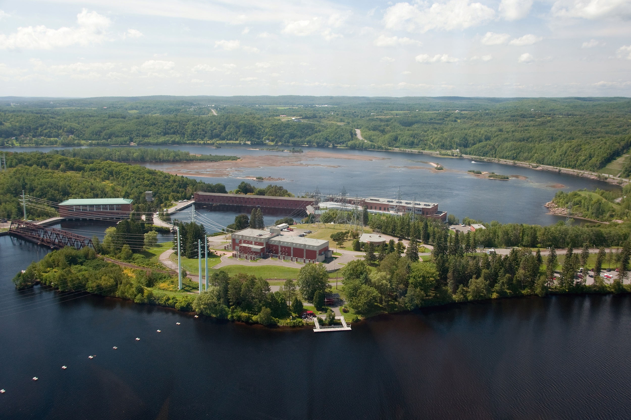 Shawinigan hydropower complex, in Quebec, has generated electricity for more than 100 years. The North American Clean Energy Plan, announced on June 29, 2016, could boost Canadian hydropower production. Photo © Shutterstock