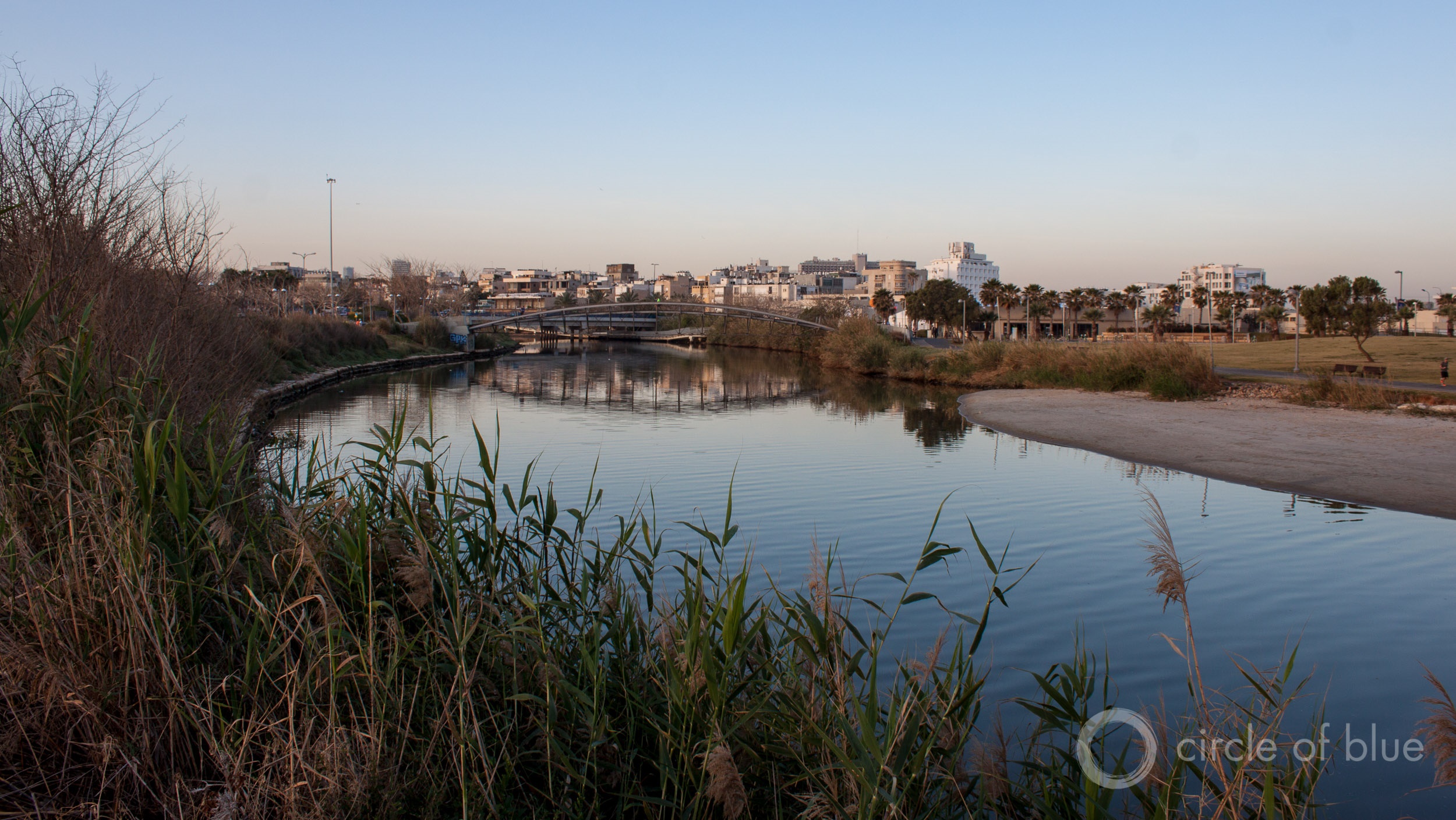 The Yarkon River, a restoration focus in recent years, flows through Tel Aviv. Photo © Brett Walton / Circle of Blue