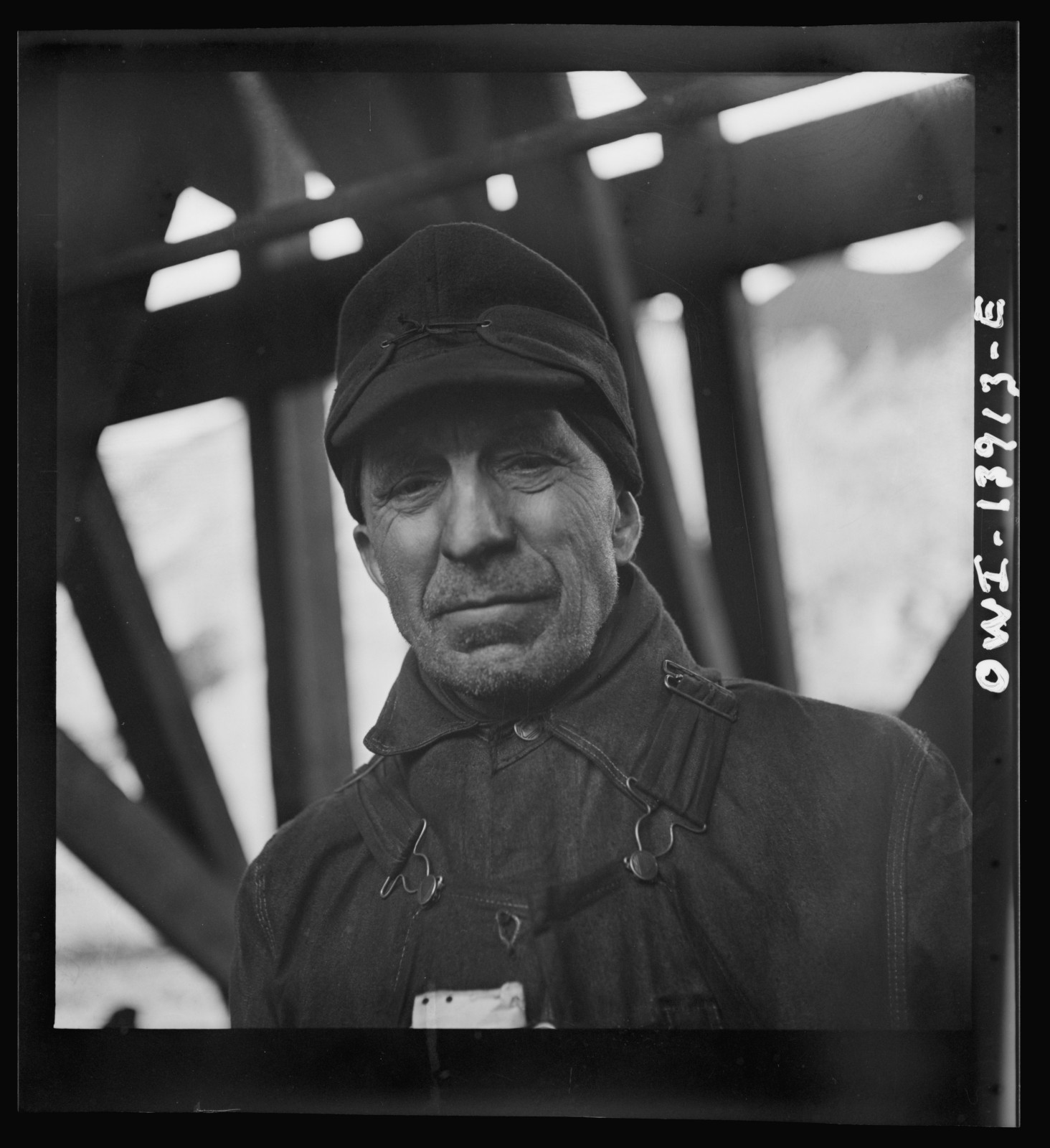 A worker at the Fourteenth Street coal dock of the Milwaukee Western Fuel Company in December, 1942.  Photo Credit: Jack Delano / Library of Congress, Prints & Photographs Division, FSA/OWI Collection [LC-DIG-fsa-8d24348]