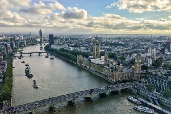 https://c.pxhere.com/photos/fc/41/united_kingdom_england_london_the_river_thames_london_skyline_big_ben_london_bridge-1362266.jpg!d