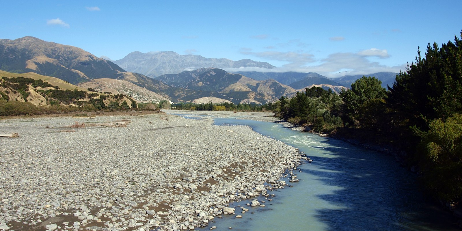 New Zealand Waterways Fouled by Farm Runoff, Tourist Waste