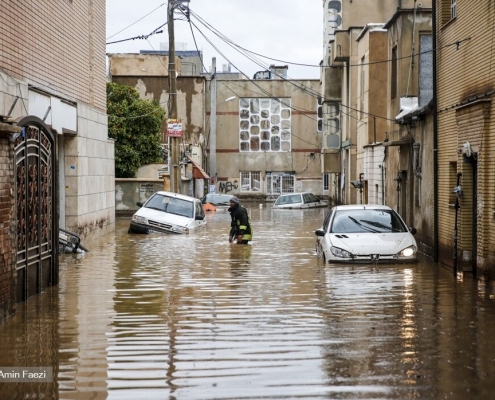 https://upload.wikimedia.org/wikipedia/commons/5/5c/2019_Shiraz_Floods_1.jpg